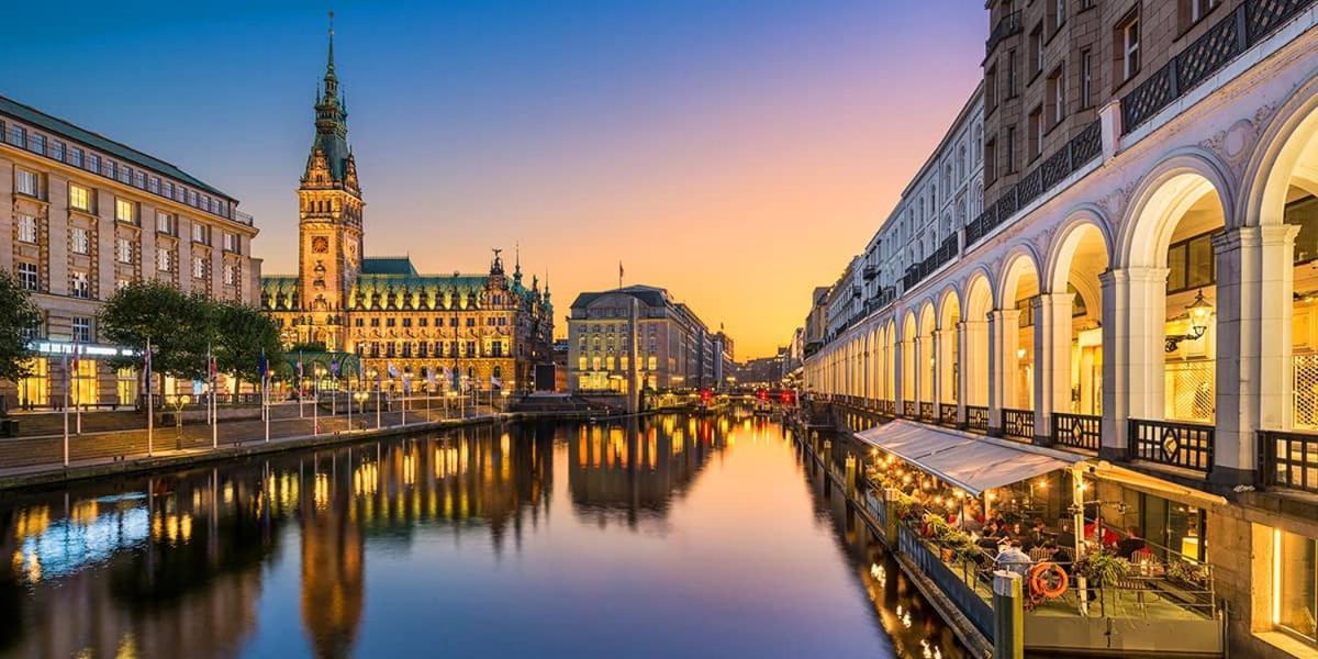 Hotel Savoy Hamburg Exterior photo